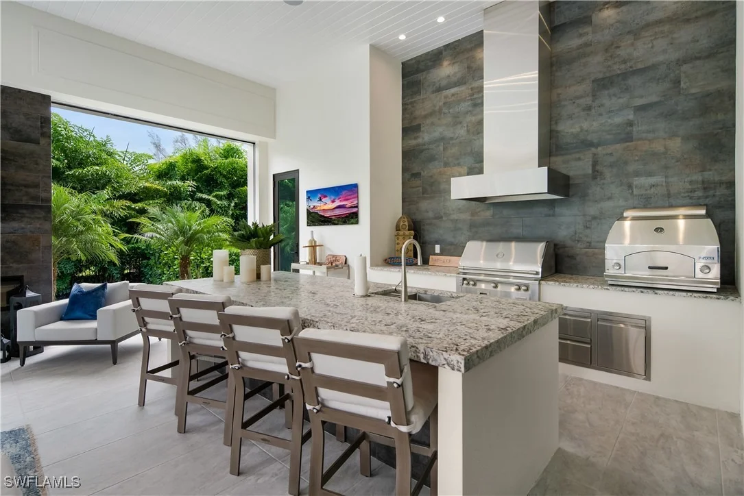 Photo of 882 CASSENA Road