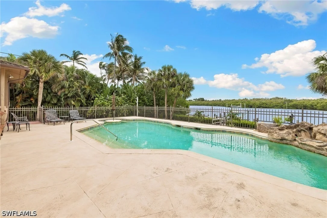 Photo of 3695 Gordon Drive