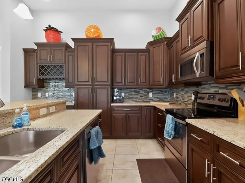 Photo of 3315 Surfside Boulevard