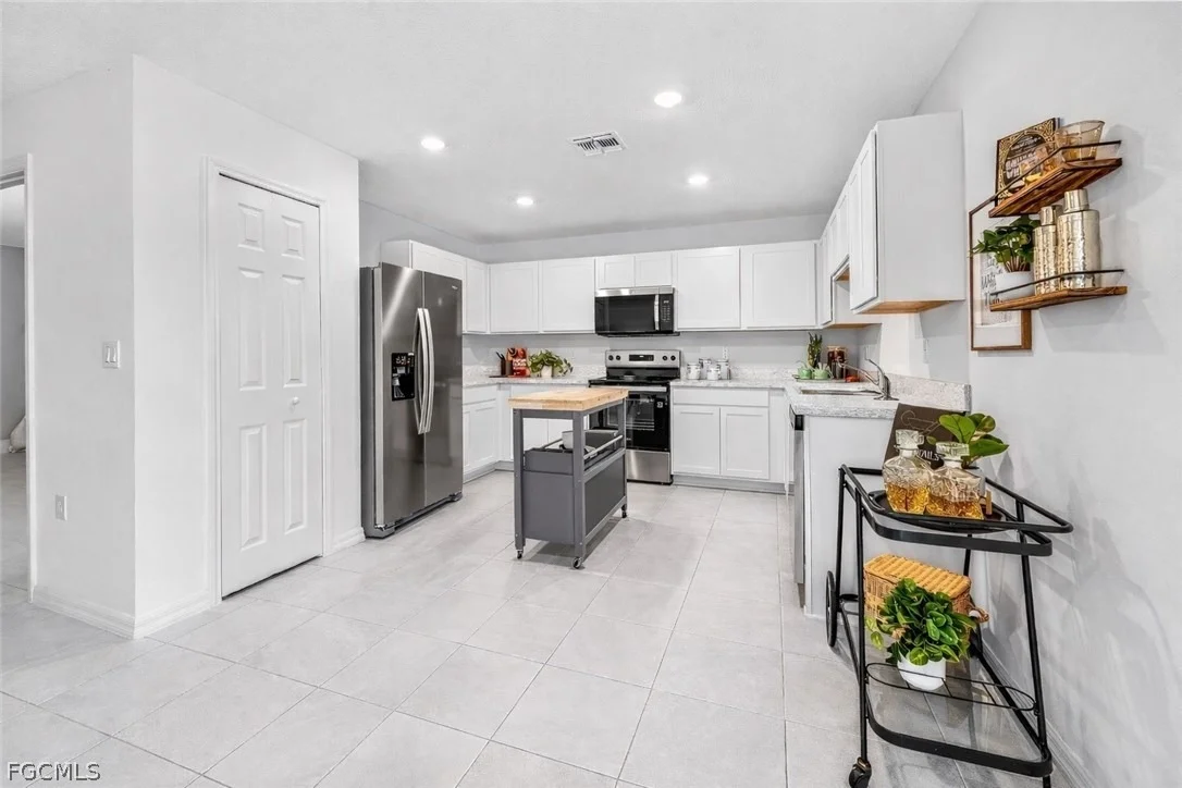 Photo of 5008 Spinnaker Road
