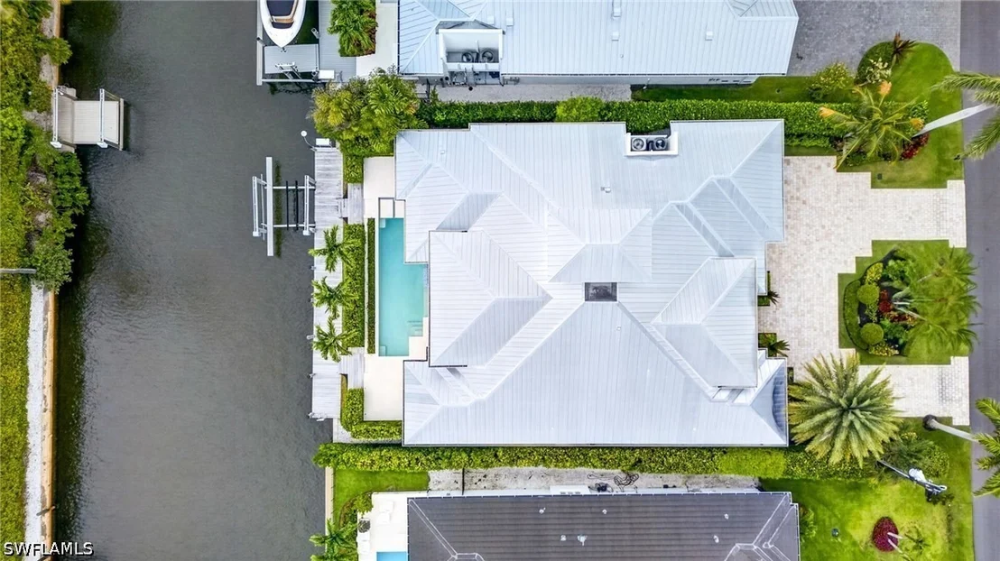 Photo of 2140 TARPON Road
