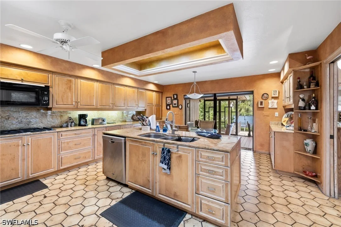 Photo of 3695 Gordon Drive