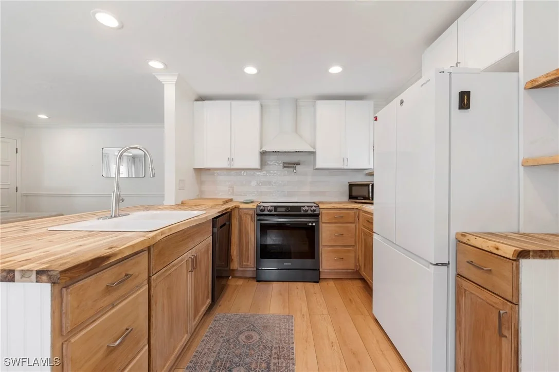Photo of 2432 Washington Avenue