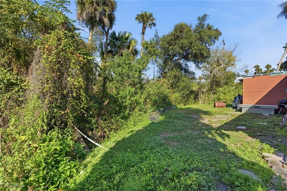 Photo of 829 N Bridge Street