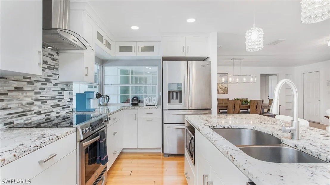 Photo of 800 100th Avenue N
