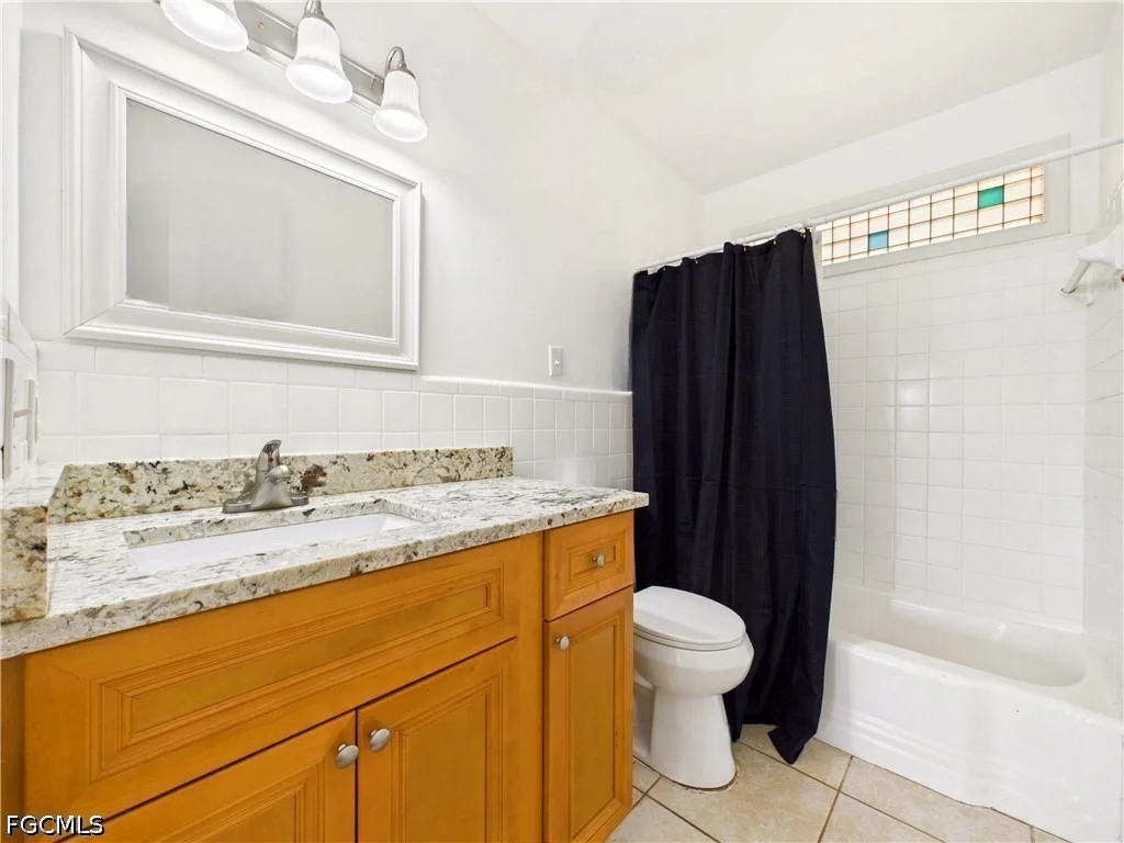 Photo of 794 Hydrangea Drive