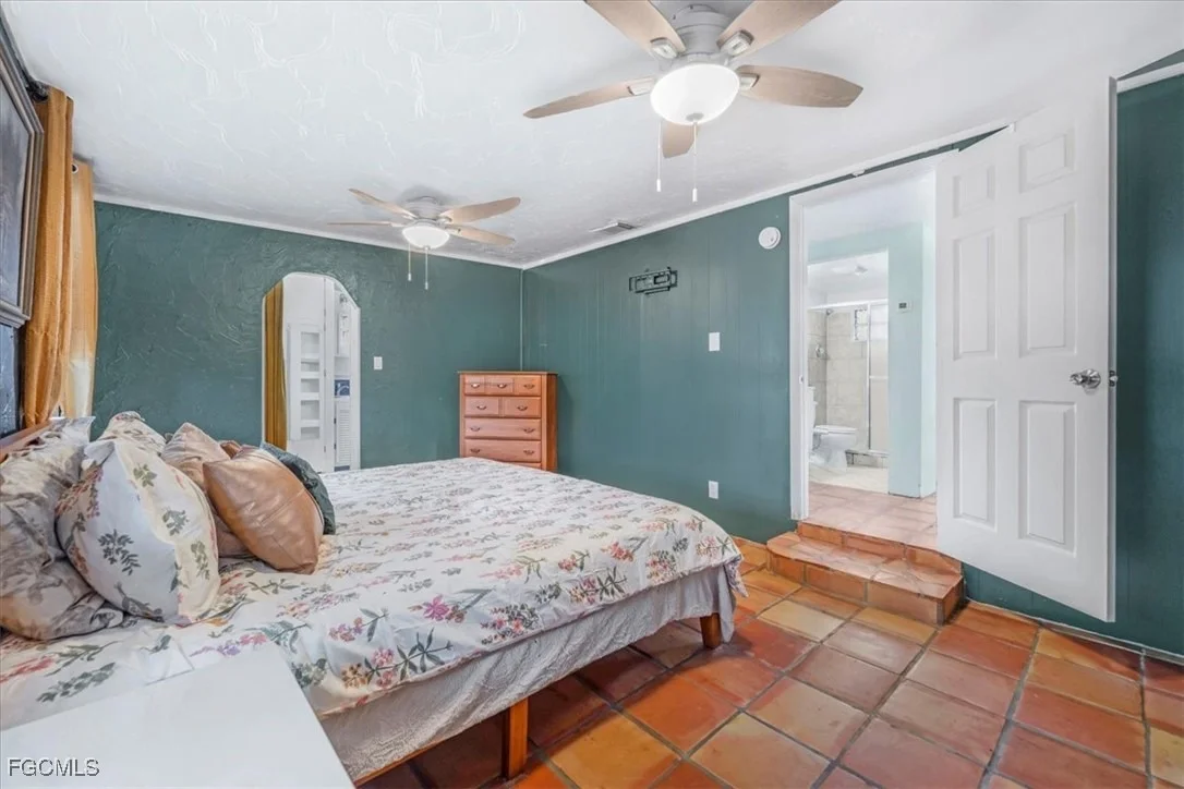 Photo of 1083 Sunset Strip