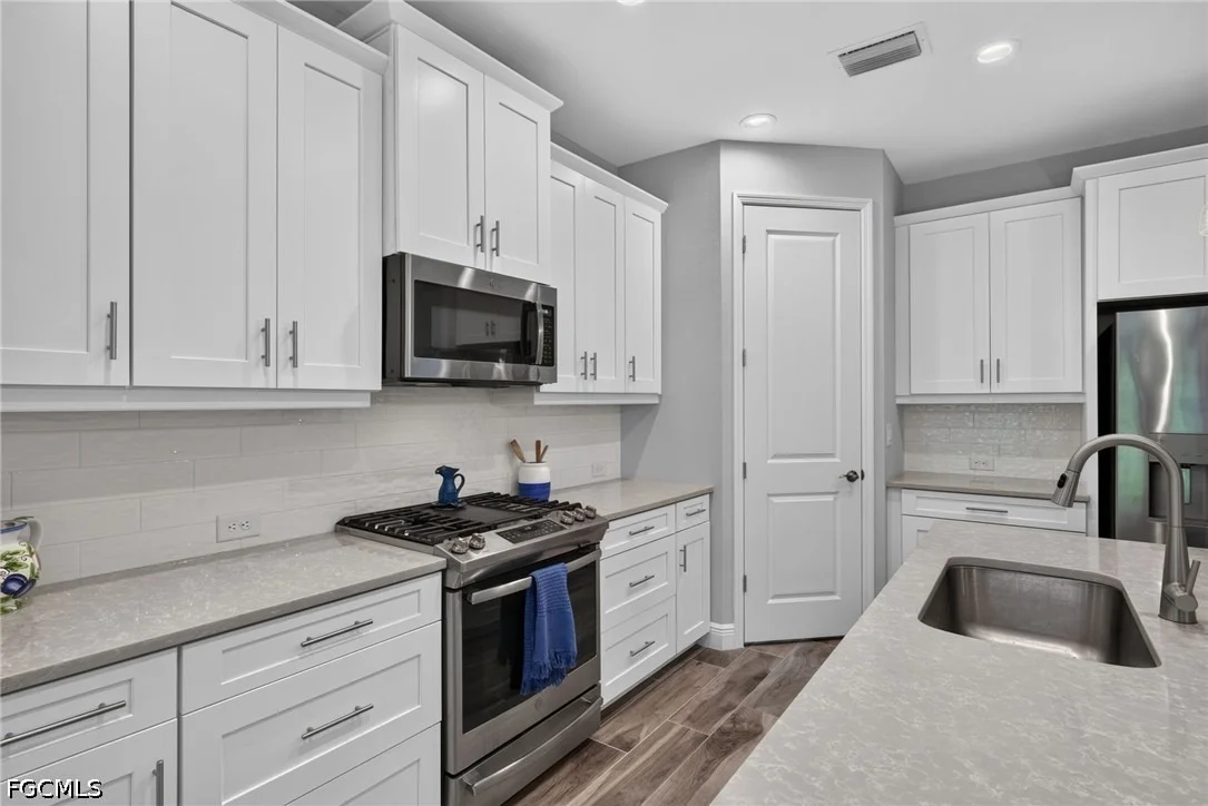 Photo of 2183 Marquesa Circle