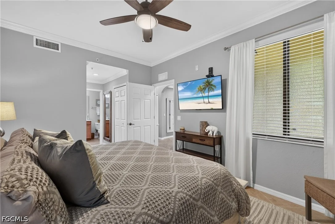 Photo of Unit 433 at 9727 Acqua Court