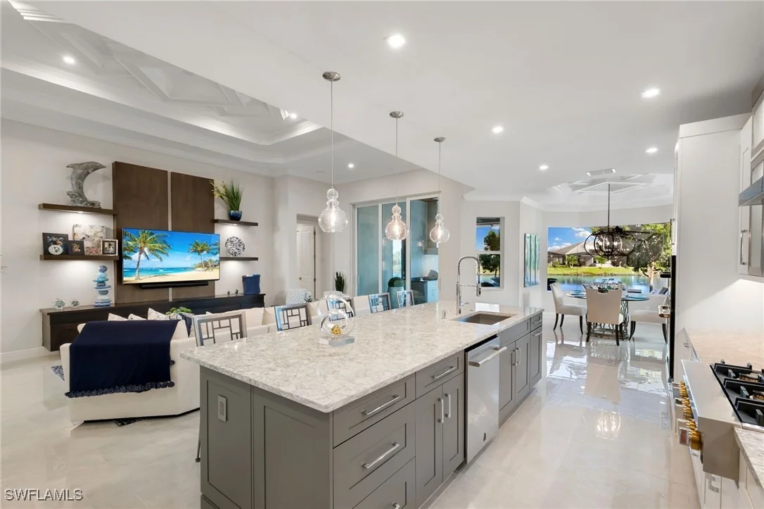 Photo of 9098 Montserrat Drive