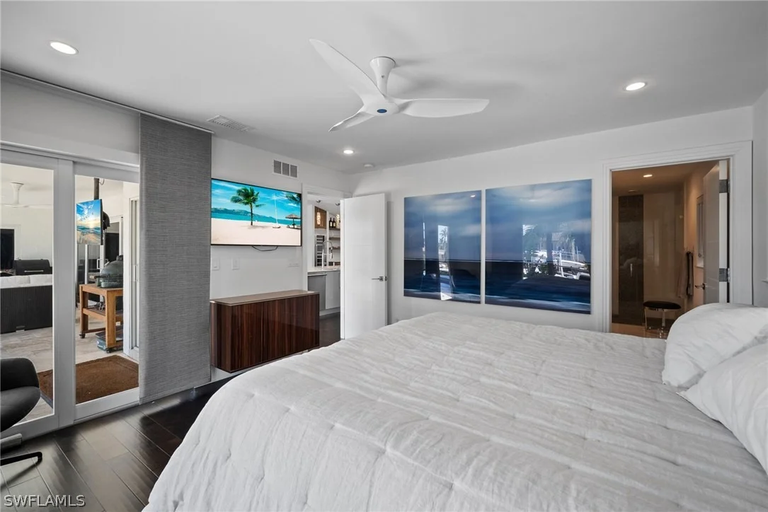 Photo of 266 Egret Avenue