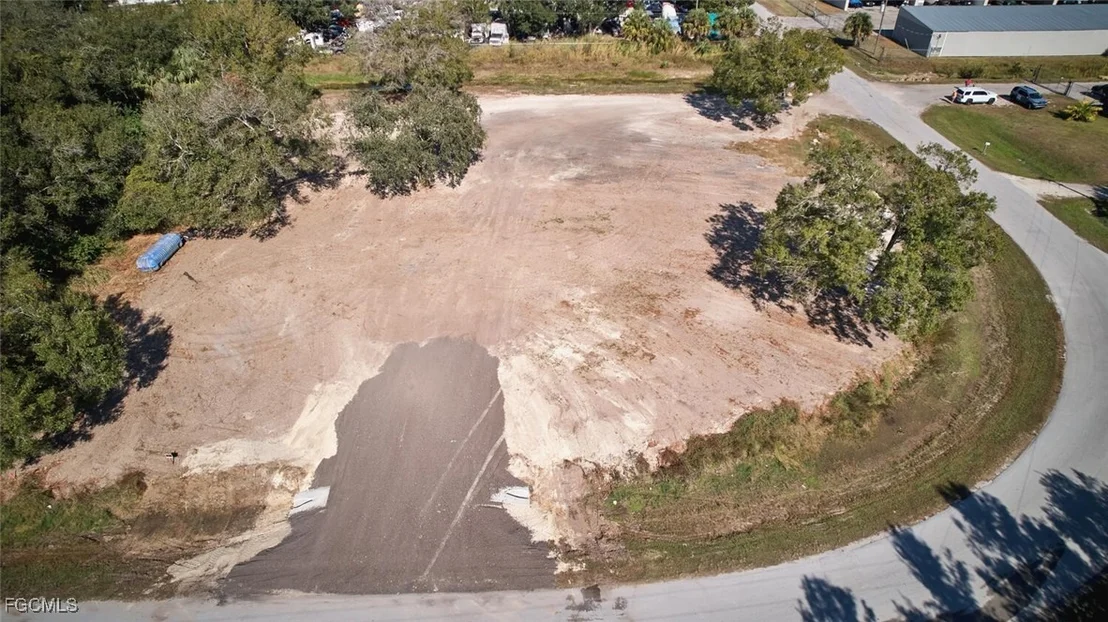 Photo of 400 S Industrial Loop