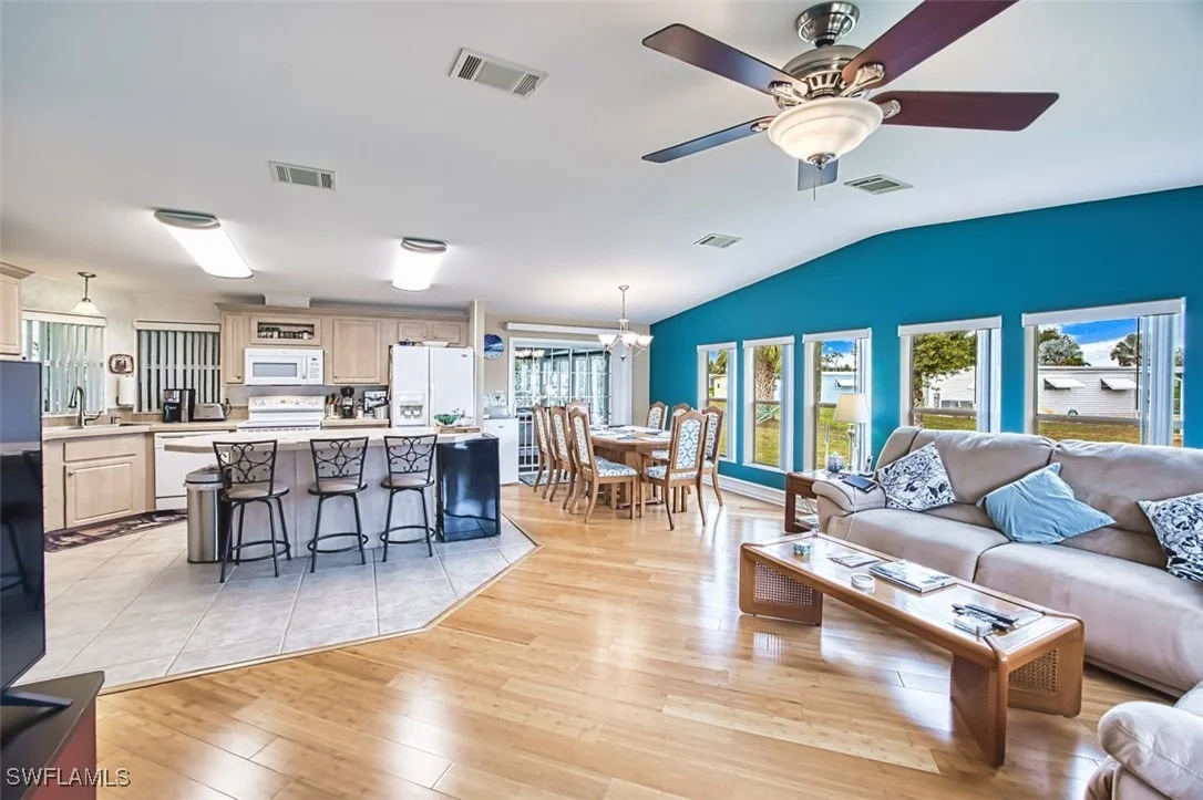 Photo of 45 San Remo Circle