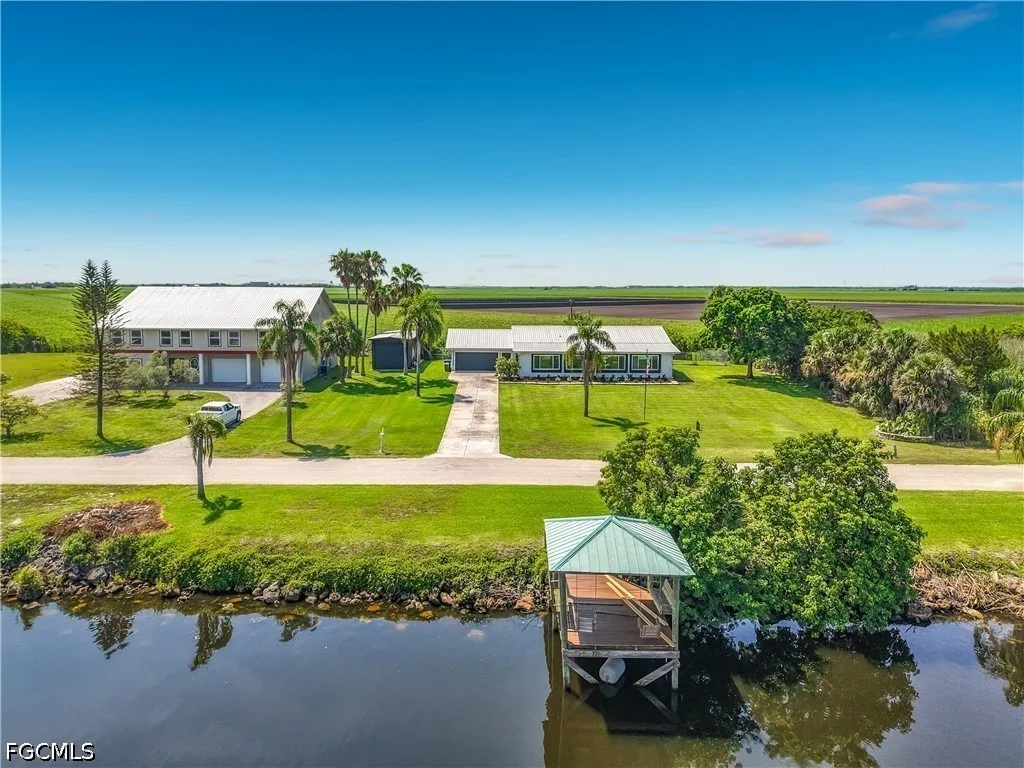 Photo of 2795 River Road