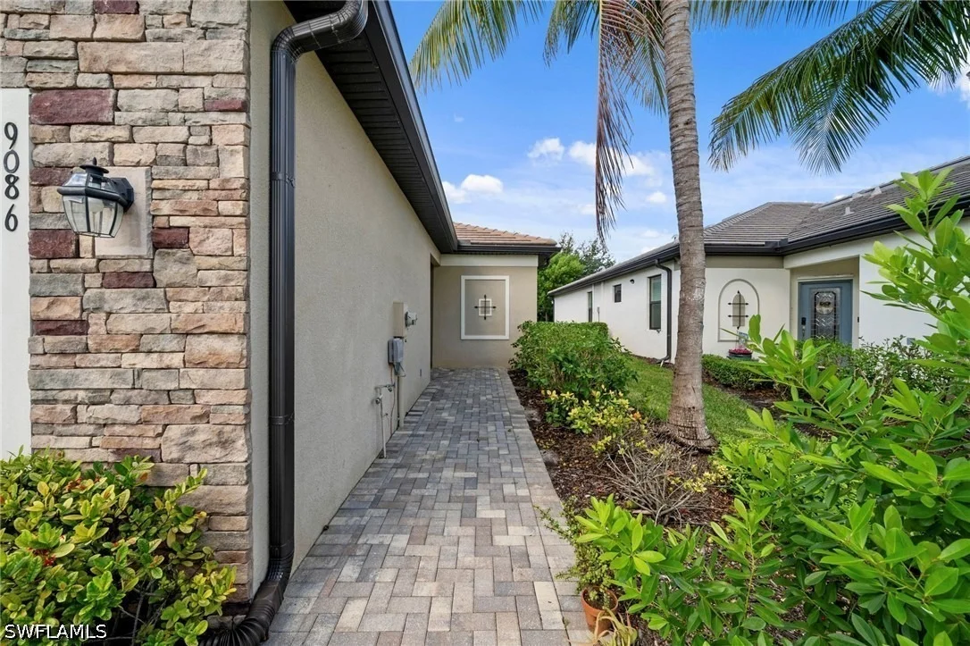 Photo of 9086 Woodhurst Drive