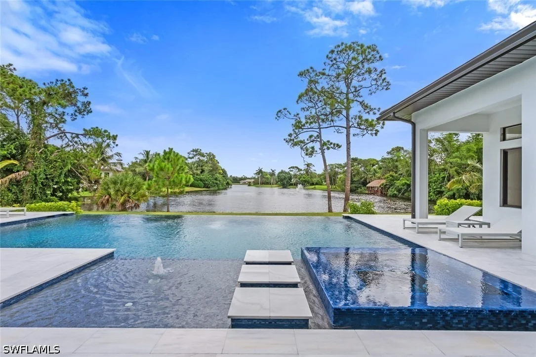 Photo of 6590 Trail Boulevard