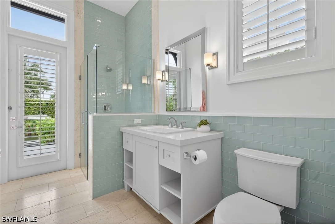 Photo of 2140 TARPON Road