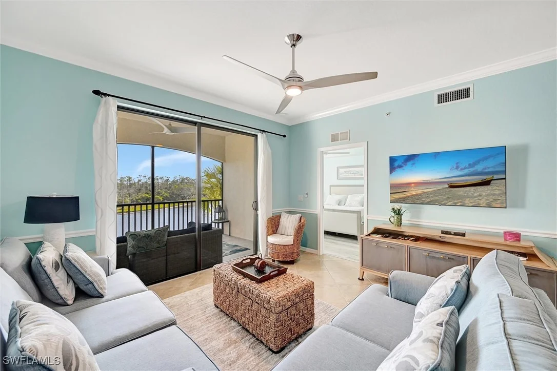 Photo of Unit 434 at 9727 Acqua Court