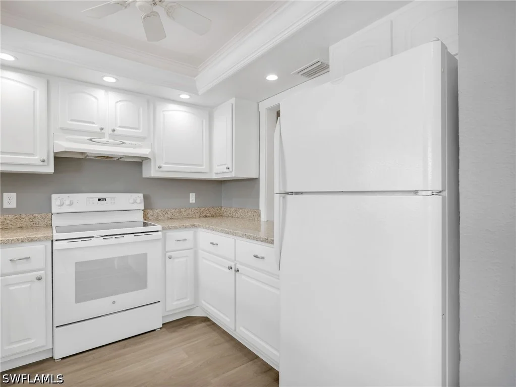 Photo of Unit 8A at 300 Valley Stream Drive