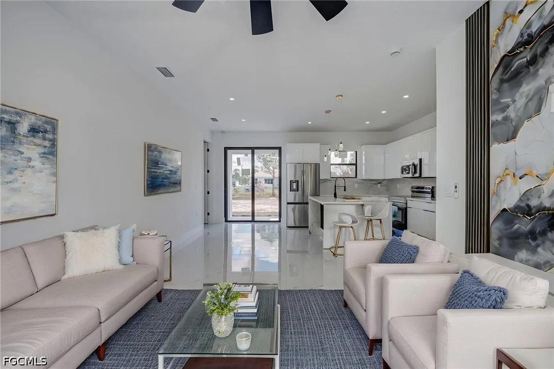 Photo of 1004 Pine Avenue