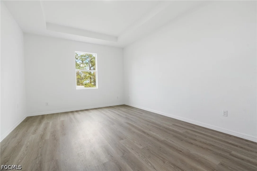 Photo of 566 Woodview Drive