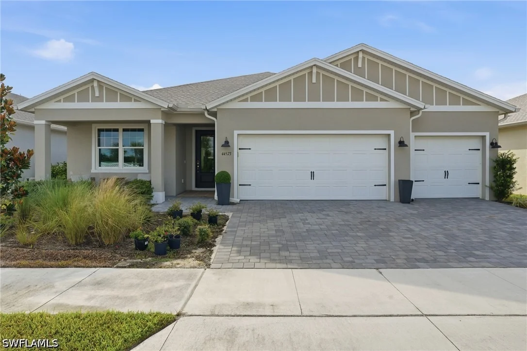 Photo of 44573 Frontier Drive