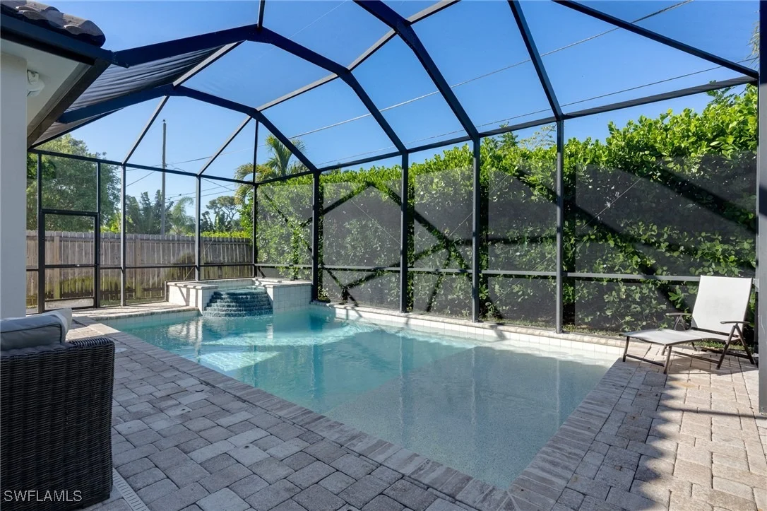 Photo of 735 99th Avenue N