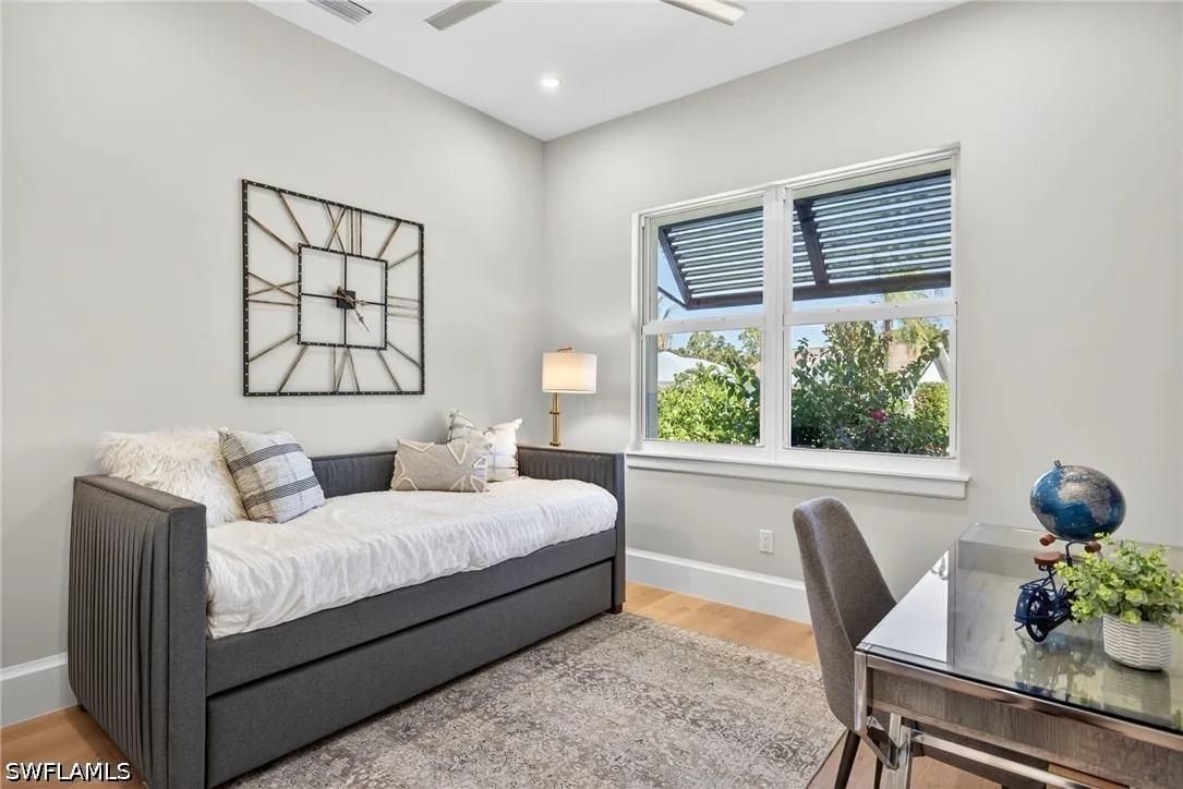 Photo of 558 100th Avenue N