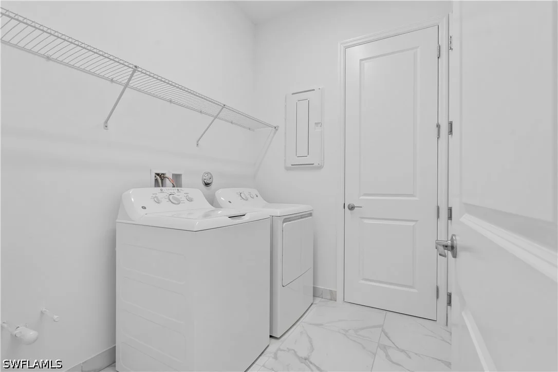 Photo of 2589 Kingfisher Drive