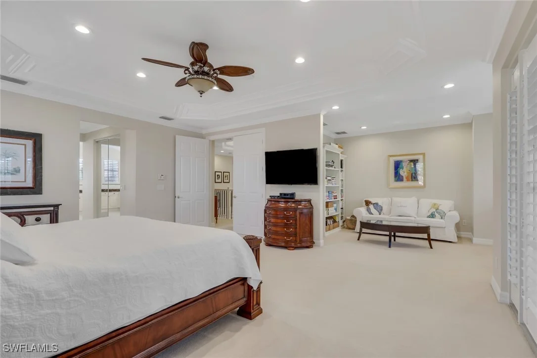 Photo of 1859 Ivory Cane Point