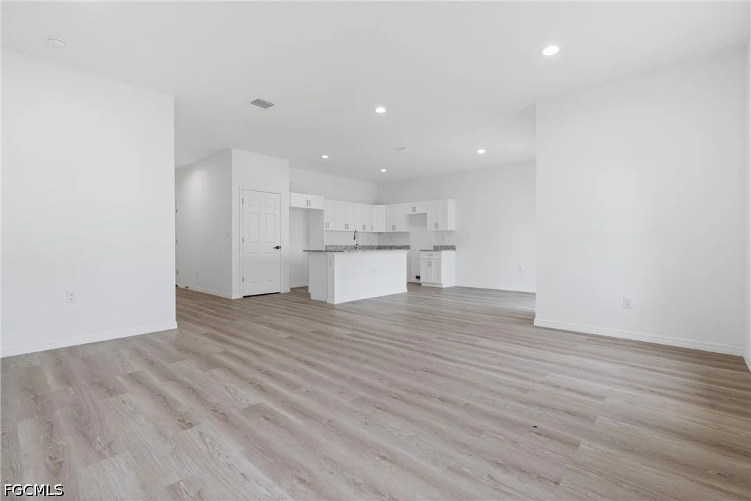 Photo of 566 Woodview Drive
