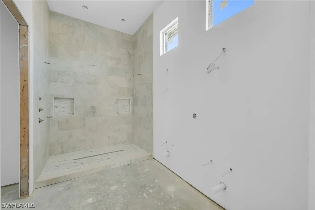 Photo of 2649 Riverview Drive