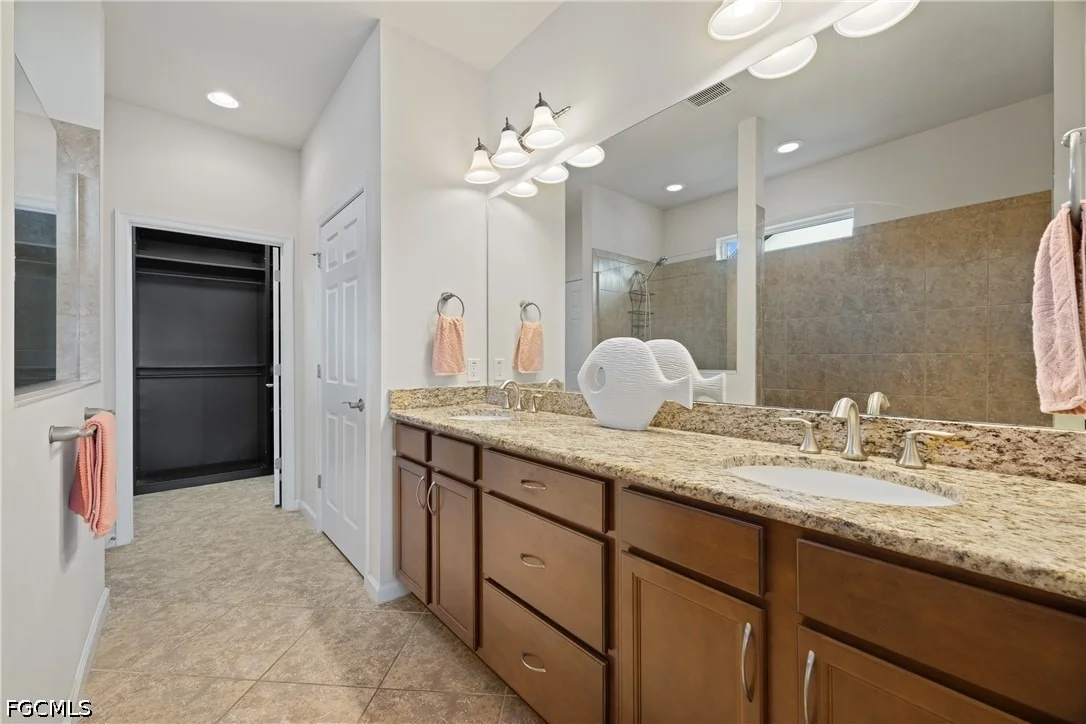 Photo of 7022 Live Oak Drive