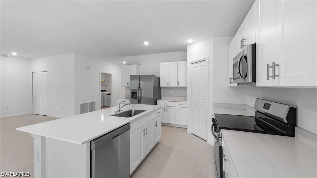Photo of 465 Rand Street
