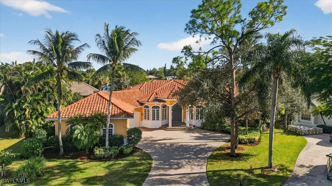 Photo of 2203 Imperial Golf Co Boulevard