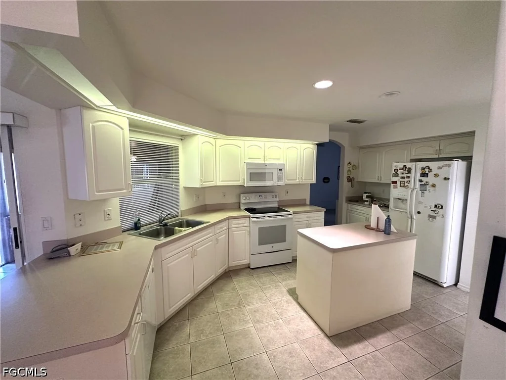Photo of 2409 Del Ray Place