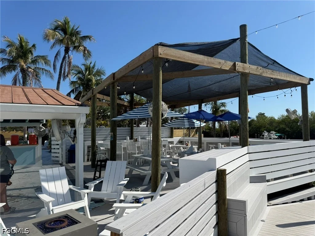Photo of 484 Gulf Bend Drive