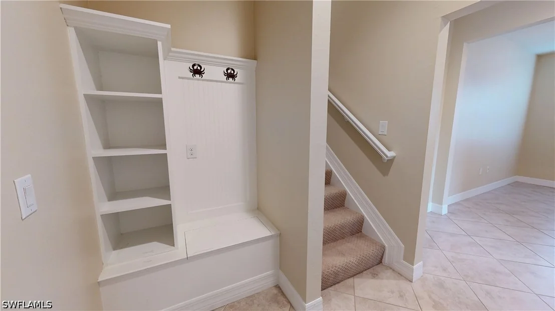 Photo of 6264 Victory Drive