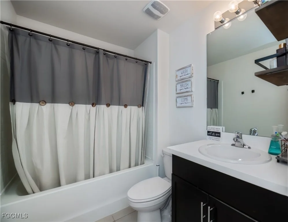 Photo of 6058 S Moss Circle