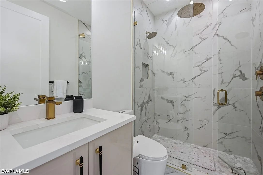 Photo of 3400 Canal Street
