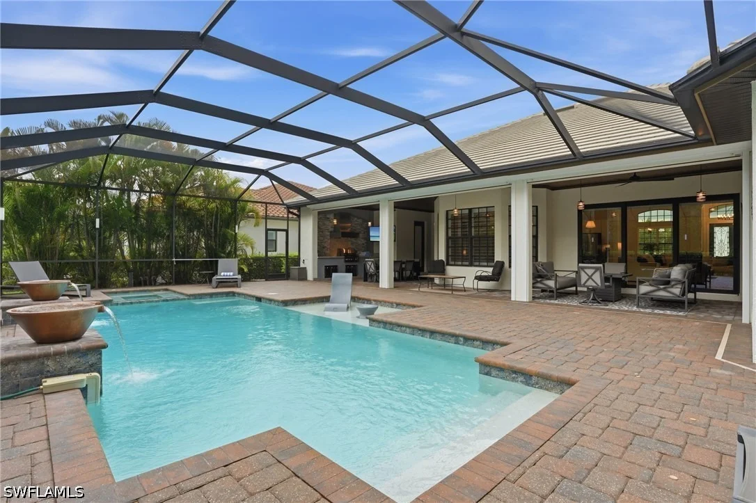 Photo of 2327 Somerset Place