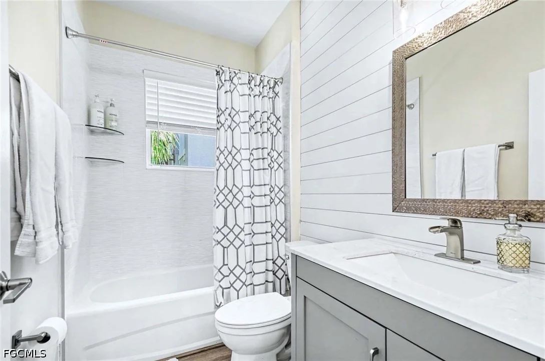 Photo of 8324 Laurel Lakes Boulevard