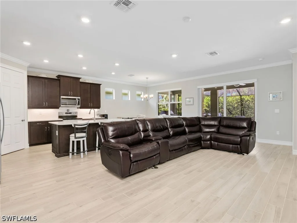 Photo of 323 Tamarindo Lane