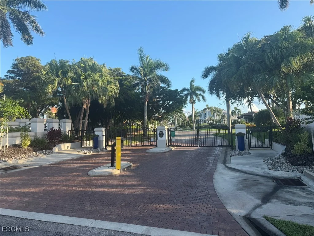 Photo of 5609 Harbour Circle