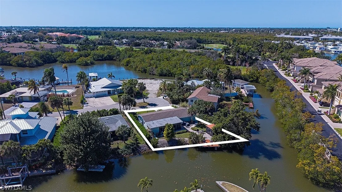 Photo of 3165 Lakeview Drive