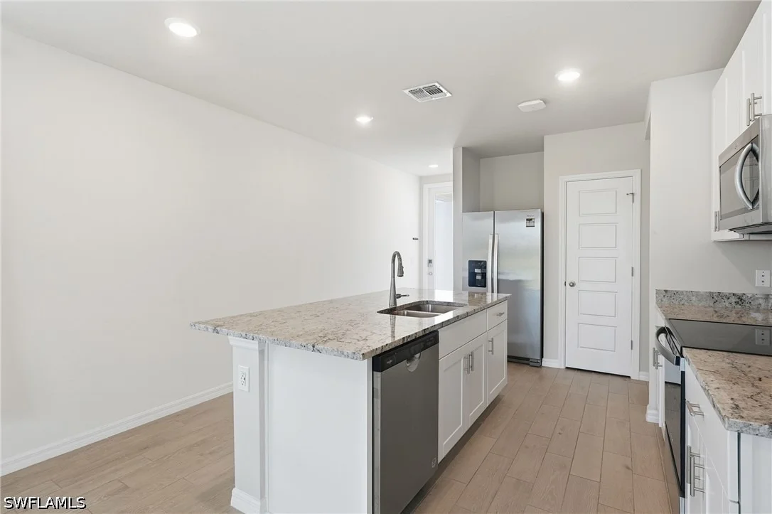Photo of 44197 Frontier Drive