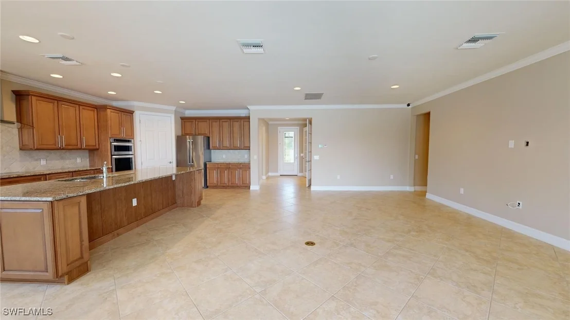 Photo of 6252 Victory Drive