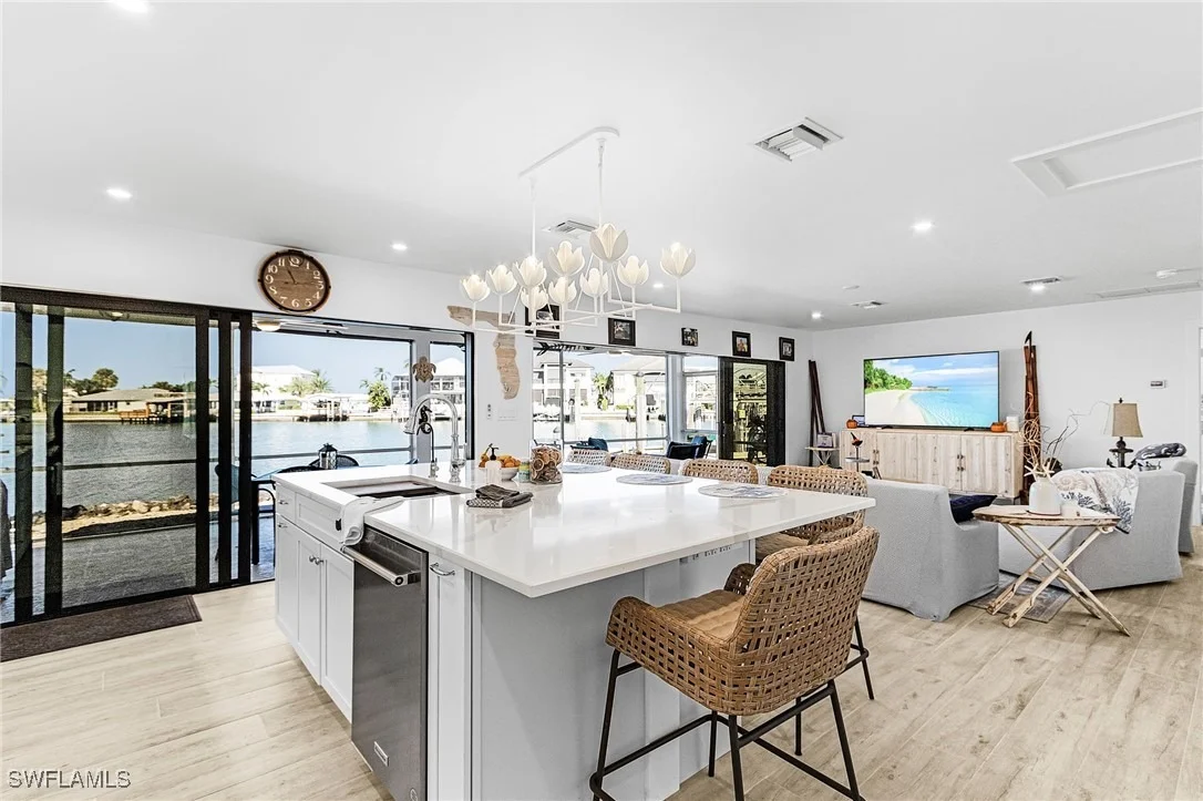 Photo of 121 JAMAICA Drive