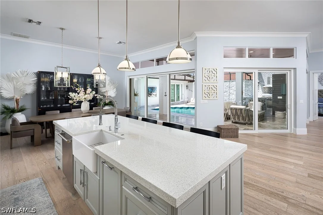 Photo of 2036 Laguna Way