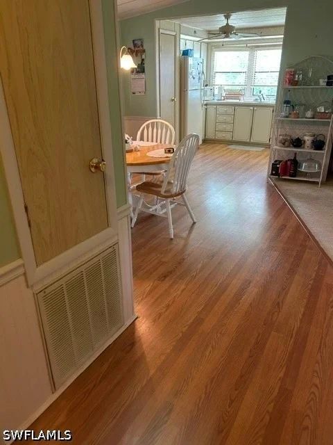 Photo of 706 Charlemagne Boulevard